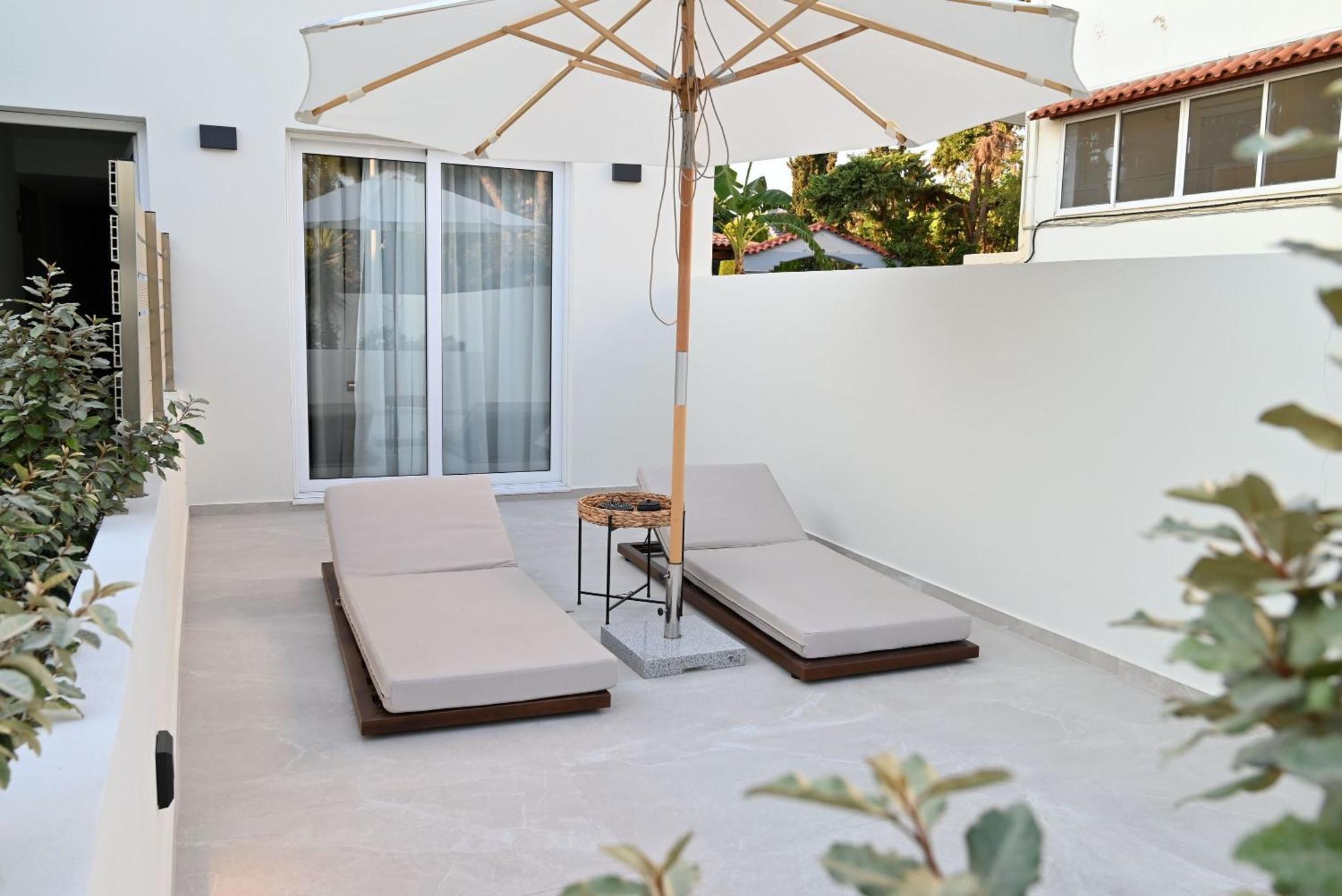Rhotheon Suites In Ialisos Exterior foto