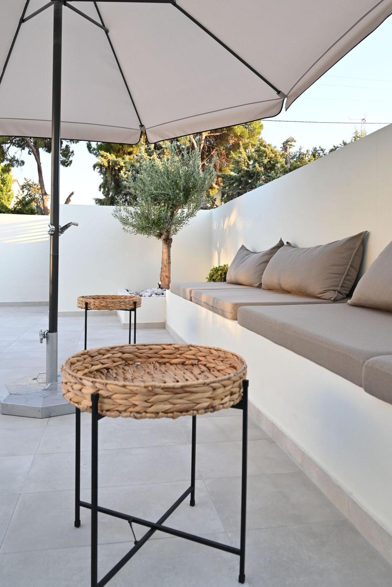 Rhotheon Suites In Ialisos Exterior foto